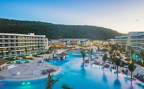 Ocean Coral Spring Resort